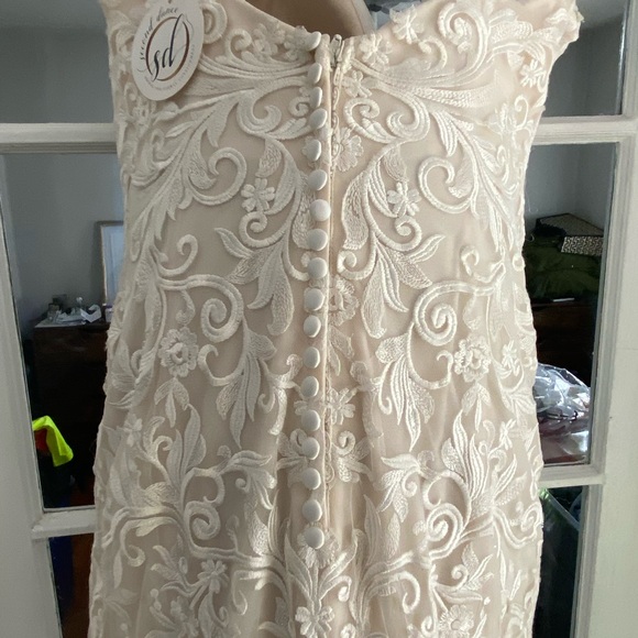 Beautiful strapless wedding dresse - Picture 5 of 6